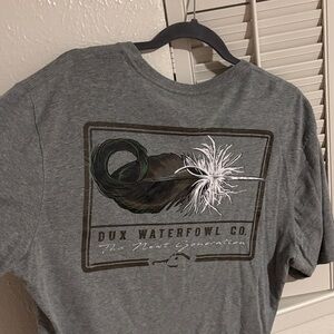 Dux Waterfowl Co. Gray Graphic T-Shirt